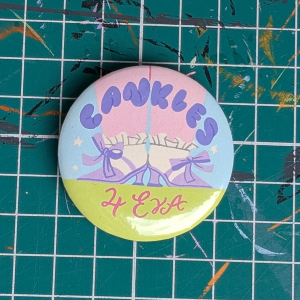 Handpainted button badge